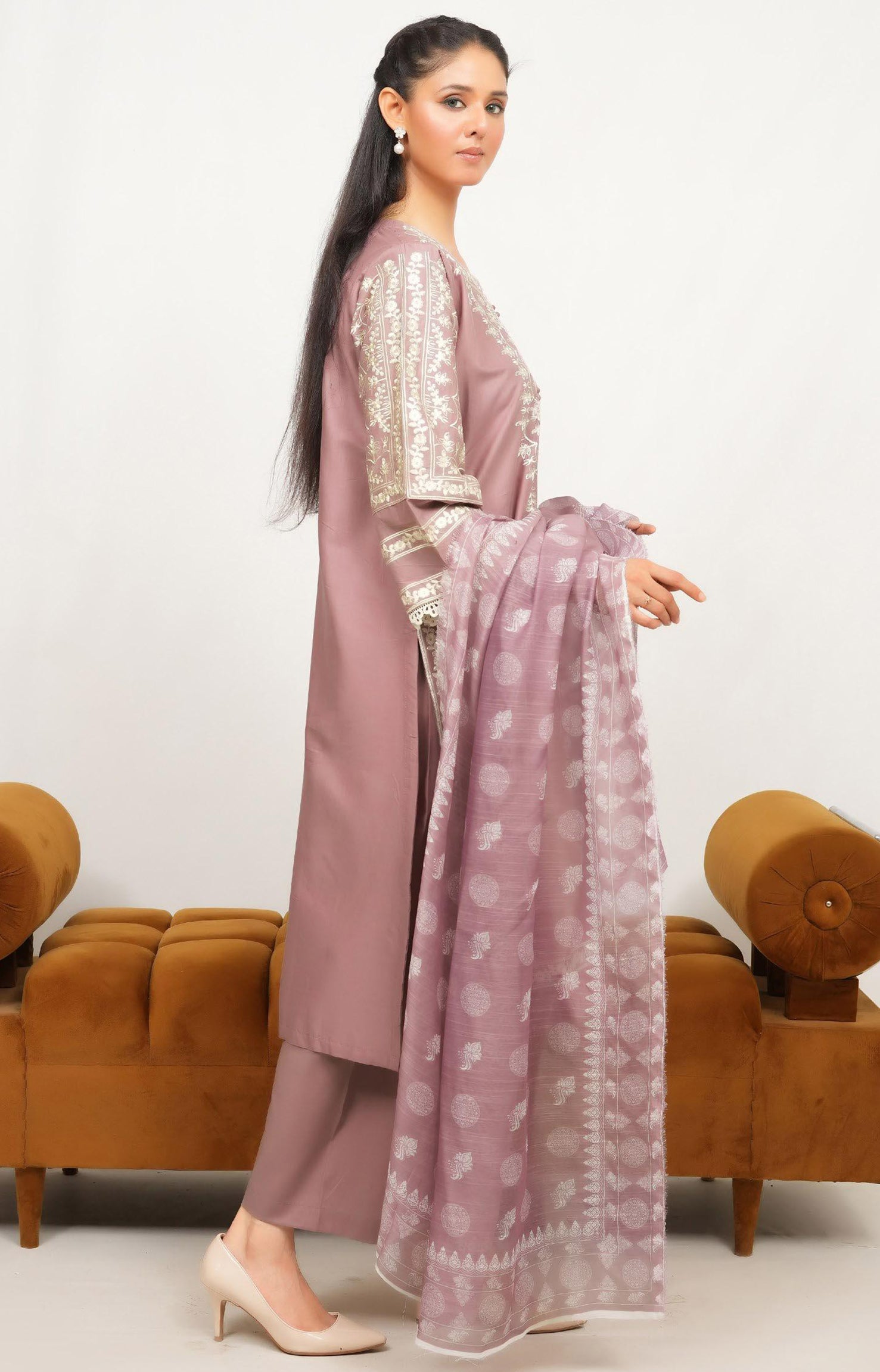 Dusty mauve